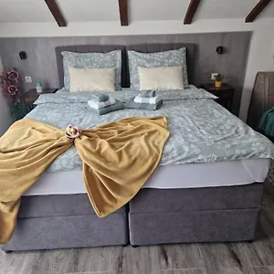 Ana Apartment